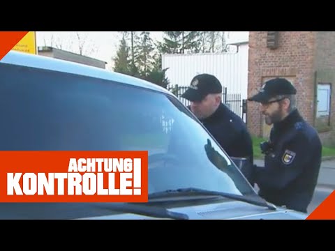 "Das interessiert mich gar nicht!" - Mit Handy am Steuer erwischt | Achtung Kontrolle | Kabel Eins
