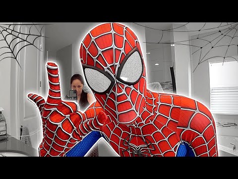 O HOMEM-ARANHA FEZ UMA SURPRESA PARA MARCOS E LAURA - Brancoala Kids