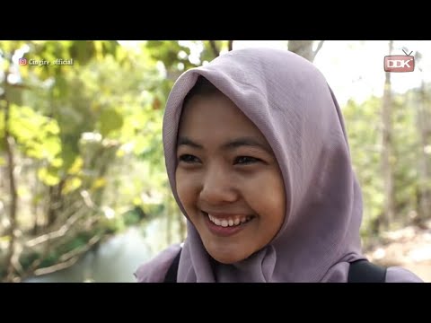 kkn-2-cinta-dalam-hutan-film-pendek-cingire