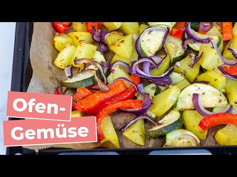 Oven-baked vegetables with potatoes | Recipe for Mediterranean oven-baked vegetables (easy & quick)