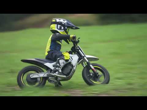2024 EE 2 – Discover the world of offroad ｜ Husqvarna Motorcycles