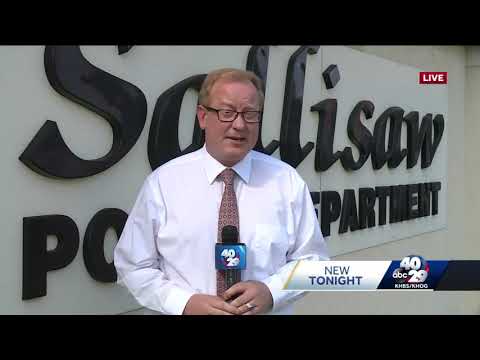 #Sallisaw #Oklahoma officer Using a Choke hold on a suspect.