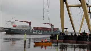 preview picture of video 'ENAK Bergung Motorboot Wrack in Brake Unterweser'