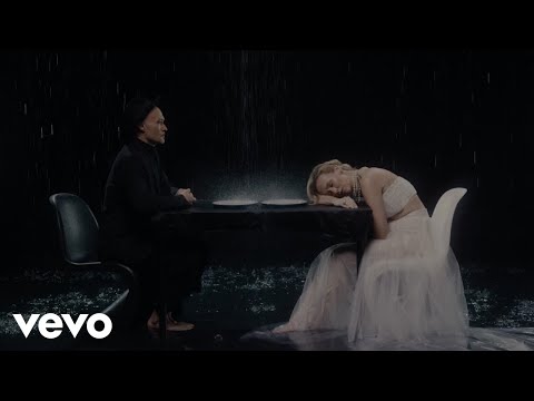 Ania Karolska, Buslav - Kolęda Łza