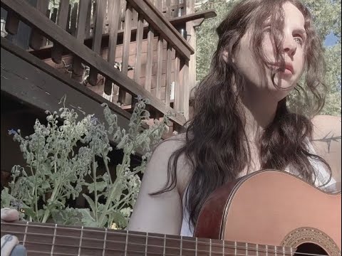 Chelsea Wolfe - "Oui Oui Marie" X acoustic backyard version