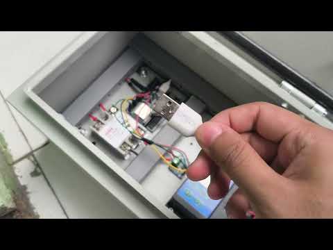 Implementasi Sistem Monitoring dan Kontrol Otomatis Pengisian Baterai Pada Panel Surya Berbasis IoT