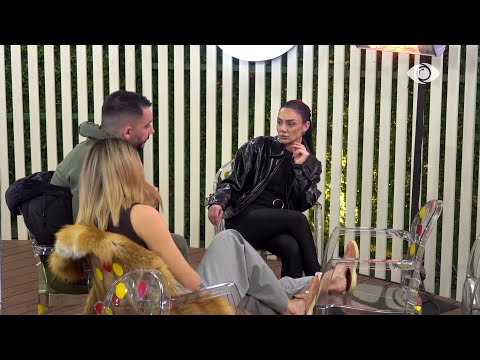 "Të lutem na këndo pak"/ Krusita i këndon Inës dhe Keijsit