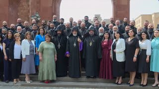 Քահանաների տարեկան ժողովը դատապարտել է Սարդարապատում ոստիկանության գործողությունը