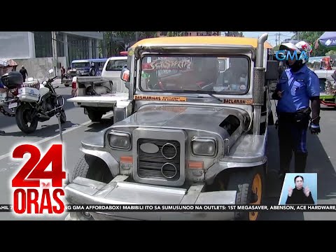 Mga ilegal na nakaparada sa kalsada kabilang ang ambulansya at side car ng barangay,… 24 Oras