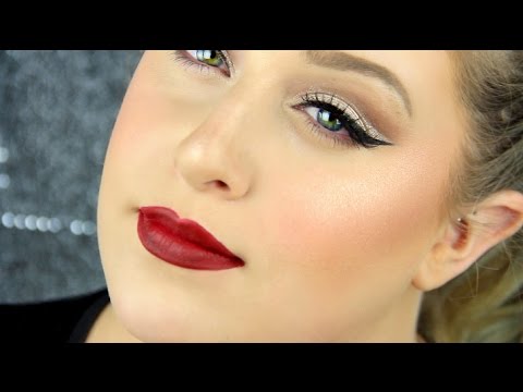 How To: Cut Crease Makeup Tutorial | Holiday Party Makeup!! Video