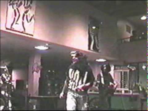 Middle Man performed by "Rat Bat Blue" at Berklee College of Music 1992
