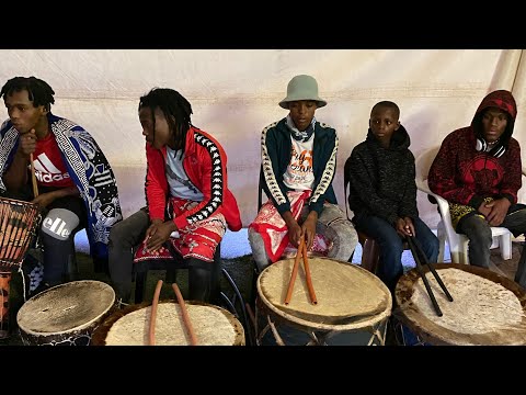 \amaxoki afuna uku ndi bulala\ 🎶🎶🥁 by Mkhulu Thabang & Mkhulu Sibusiso