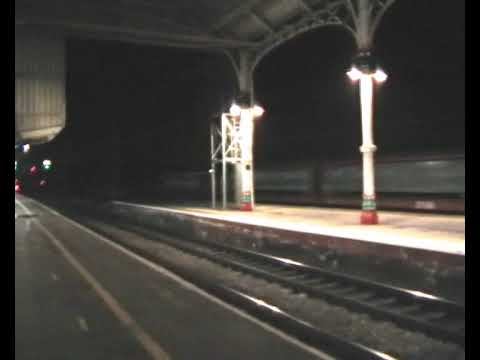 37401 on 6M66 Mossend - Warrington. 10/11/09.