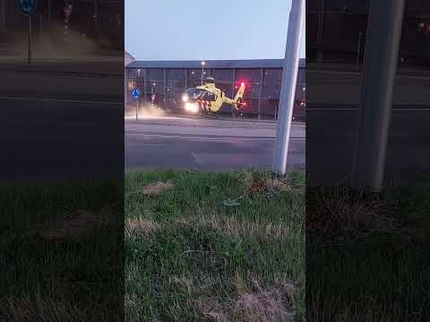 TRAUMAHELIKOPTER AMSTERDAM 13991 MET SPOED VANAF EEN INCIDENT IN AALSMEER