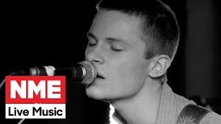 Happyness Play Dreamy Album Highlight 'Pumpkin Noir' - NME Session