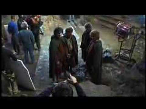 LotR: FotR LE - Hobbits Jamming On Weathertop