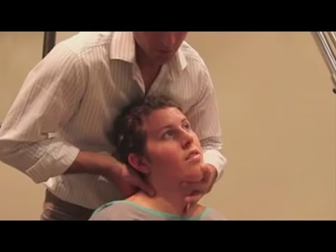 Dr Ian - Woman has ACUTE NECK PAIN - FIXED by Gonstead Chiropractic