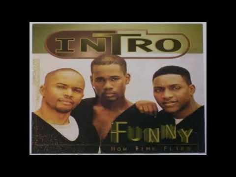 Intro feat. Lil Kim - Funny How Time Flies (remix)