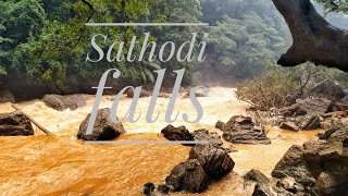 preview picture of video 'Sathodi Falls in Rainy Season_Adventures ride'