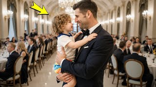 MILIONÁRIO VÊ O FILHO DA EMPREGADA IGUAL A ELE… E NO MEIO DO JANTAR O MENINO DIZ “PAPAI”!