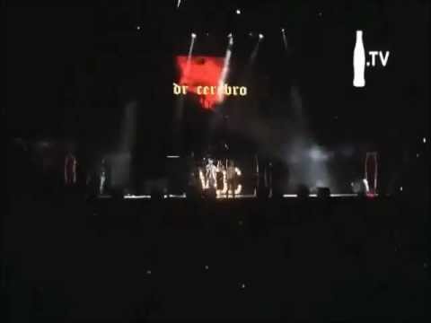 Las Victimas del Dr. Cerebro Suena mi esqueleto Vive Latino 2013