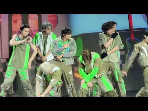 [FANCAM] 221006 NCT 127 THE LINK in LA - Sticker