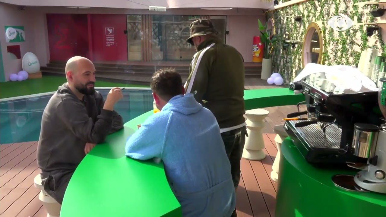 “Ti ke lindur të më shërbesh mua”/ Gerti dhe Bernardi e nisin ditën me debat: Diabolik dhe i keq