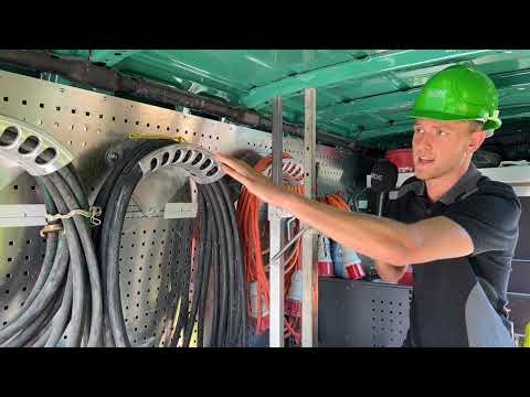 bott TV - Timo im Baustellenfahrzeug