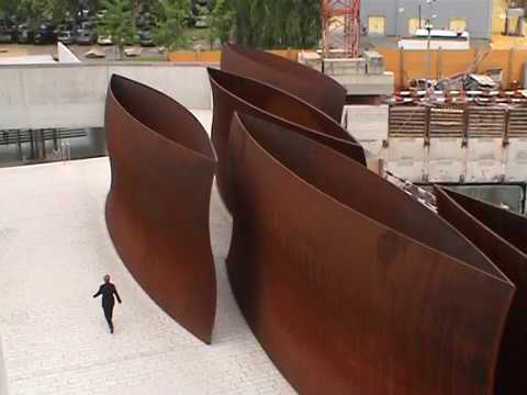 Richard Serra, Dirk’s Pod (2004) - Serra-Plastik auf den Campus