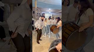 اهضم زلمة برقصة الدبكة 😎 رب الدبكة الإمبراطور تامر عقيل Emperor Tamer Akil