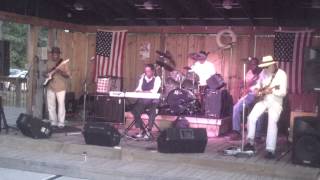 cissy strut fairfield marina may 15 2013.MOV