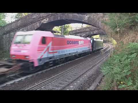 Treno merci doppia e484 105 mrce e483 oceanogate container,trains,succursale Giovi,strombazzata
