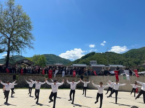 Bozkurt Çok Programlı Anadolu Lisesi 19 Mayıs 2025 Harmandalı  Cumaovası Yörük Ali Zeybeği Gösterisi