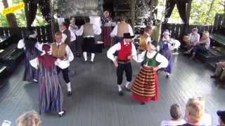preview picture of video 'Folk dance - Morronpolka på Postbacken i Borgå / Porvoo 13.07.2013'