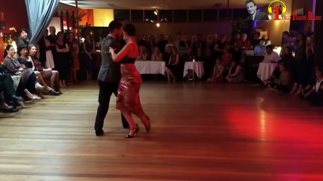 COMO NOS CAMBIA LA VIDA Alfredo De Angelis - Oscr Larroca Ballano: Indira Hiayes - Dante Sanchez