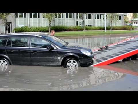 Vattenläcka mitt i Sundsvall