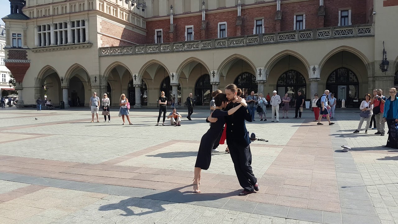 Video thumbnail for Tymoteusz Ley & Agnieszka Stach, Piotr Roemer & Ewa Wojtkiewicz, in Stare Miasto of Kraków
