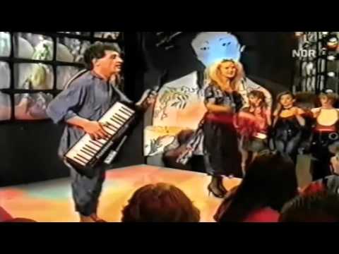 Lee Marrow - Sayonara (Live Performance) incl. Lyrics