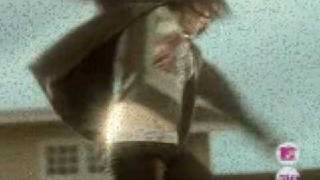 Alexz Johnson - Stupid Girl  .. ashlee simpson video!