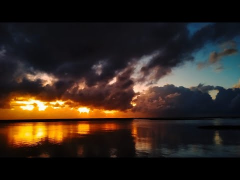 IMAGENS de Imbassaí 🎼Clément Leroux feat. Emma Hoet - U Got My Heart