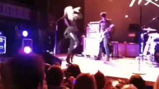 Allison Iraheta/Holiday