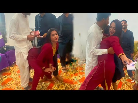 Long Nak Da 2025 | Madam Malka Jan Viral Mujra Performance | Mujra | Funkar Club