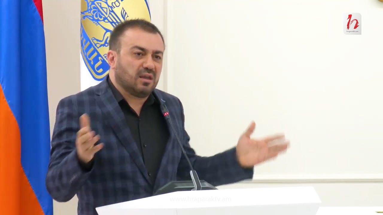 Լարված իրավիճակ. Իյա, մի ընդհատեք իմ ելույթը, ձեր տոնը իջեցրեք