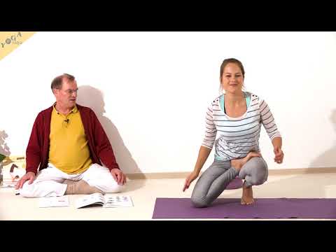 Zehenspitzenstellung in Namaste Mudra - Yoga Asana Lexikon