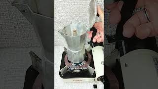 Download lagu How to make coffee using mokapot #cirebon #mokapot #mokapothack #coffee #espresso mp3