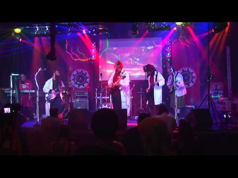 Consortium of Genius - theme from 'Doctor Who' (w' a side order of Queen) live in New Orleans 8-8-14