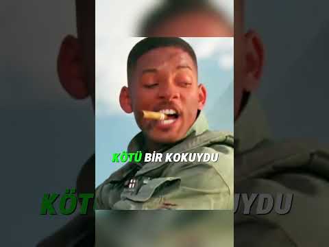 Filmlerdeki Hatalı Çekimlerin Sahneleri Daha İyi Hale Getirdiği Anlar!