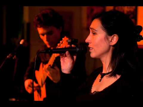 Quedémonos aquí  -  Tango