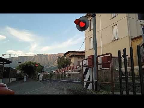 Passaggio a livello Sulzano (I)//Railroad crossino//Bahnübergang