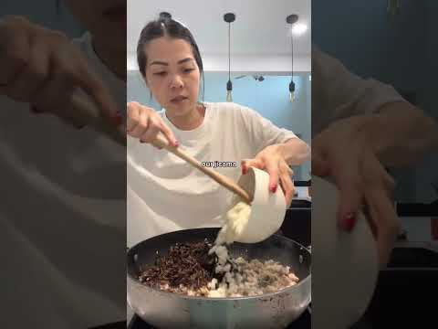 My Vietnamese mom hacked this hack even more | turns out good | banh cuon | steamed rice rolls